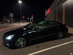 Schwarz Gebraucht 2010 Mercedes E200 AMG Limousine | 14.000 € (Teuer)