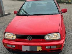 Rot Gebraucht 1995 VW Golf Limousine | 1.600 €
