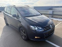 Grau Gebraucht 2013 VW Sharan Van / Kleinbus | 10.900 € (Fairer Preis)