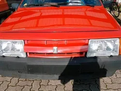 Rot Gebraucht 1986 Lada Samara Kleinwagen | 2.949 €