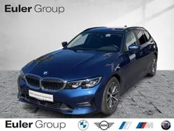 Blau Gebraucht 2022 BMW 330 Sport Line Kombi | 30.966 € (Fairer Preis)