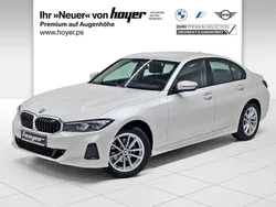 Mineralweiß Gebraucht 2024 BMW 318 Efficient Dynamics Limousine | 33.850 € (Fairer Preis)