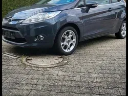 Blau Gebraucht 2011 Ford Fiesta Kleinwagen | 2.750 € (Superpreis)