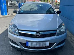 Grau Gebraucht 2007 Opel Astra GTC Coupé | 3.000 € (Fairer Preis)