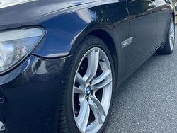 Schwarz Gebraucht 2012 BMW 740 M Sport Limousine | 9.550 € (Fairer Preis)
