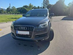 Grau Gebraucht 2014 Audi Q7 SUV | 25.000 €