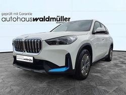 Weiß Gebraucht 2023 BMW iX1 Performance SUV | 37.901 € (Fairer Preis)