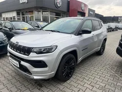 Zweifarblackierung glacier si Gebraucht 2022 Jeep Compass SUV | 29.777 € (Fairer Preis)
