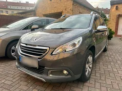 Grau Gebraucht 2016 Peugeot 2008 SUV | 7.290 € (Guter Preis)