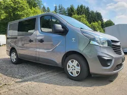 Grau Gebraucht 2018 Opel Vivaro Van | 11.985 € (Guter Preis)