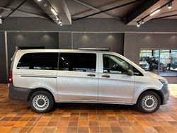 Silber Gebraucht 2017 Mercedes Vito Van / Kleinbus | 30.950 € (Fairer Preis)