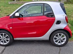 Rot Gebraucht 2019 Smart ForTwo Electric Drive Passion Coupé | 7.700 € (Guter Preis)