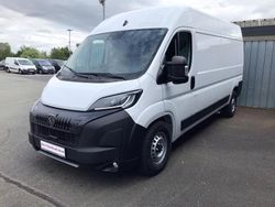 Eis weiss (weiß) Gebraucht 2024 Peugeot Boxer Van | 38.970 € (Teuer)