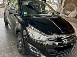 Schwarz Gebraucht 2014 Hyundai i20 Kleinwagen | 7.250 € (Fairer Preis)