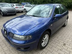 Blau Gebraucht 2002 Seat Leon Stella Limousine | 1.450 € (Fairer Preis)