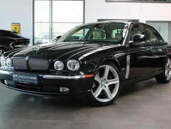 Schwarz Gebraucht 2007 Jaguar XJR Supercharged Limousine | 37.900 €