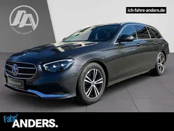 Graphitgrau Gebraucht 2023 Mercedes E220 Avantgarde Kombi | 39.374 € (Fairer Preis)