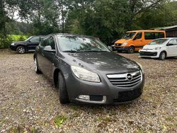 Grau Gebraucht 2009 Opel Insignia Sport Limousine | 2.200 € (Guter Preis)