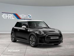 Schwarz Gebraucht 2021 Mini Cooper SE Classic Kleinwagen | 19.990 € (Etwas zu teuer)