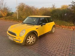 Gelb Gebraucht 2002 Mini ONE Kleinwagen | 1.750 € (Teuer)