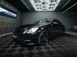 Schwarz Gebraucht 2013 Mercedes E350 AMG line Coupé | 17.990 €