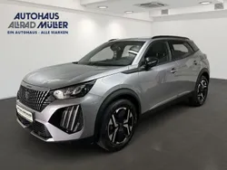 Grau Gebraucht 2024 Peugeot 2008 Allure SUV | 21.880 € (Fairer Preis)