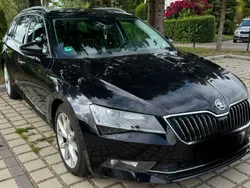 Schwarz Gebraucht 2017 Skoda Superb Kombi | 15.500 € (Guter Preis)