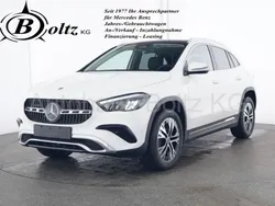 Polarweiß Gebraucht 2024 Mercedes GLA180 AMG SUV | 37.700 € (Fairer Preis)