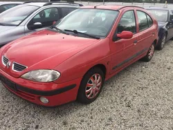 Rot Gebraucht 2000 Renault Mégane Limousine | 400 € (Fairer Preis)