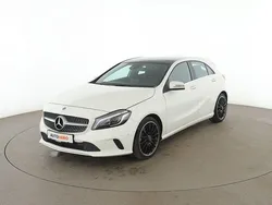 Weiß Gebraucht 2017 Mercedes A180 Urban Limousine | 17.710 € (Etwas zu teuer)