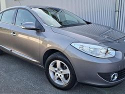 Grau Gebraucht 2010 Renault Fluence Dynamique Limousine | 3.750 € (Fairer Preis)