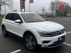 Weiß Gebraucht 2016 VW Tiguan Highline SUV | 18.999 € (Etwas zu teuer)