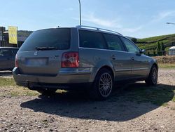 Silber Gebraucht 2001 VW Passat Kombi | 4.500 €