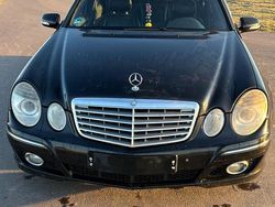 Schwarz Gebraucht 2006 Mercedes E280 Elegance Kombi | 4.400 € (Teuer)