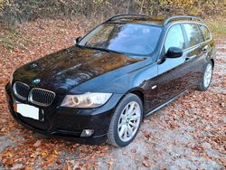 Schwarz Gebraucht 2009 BMW 325 Kombi | 7.300 €