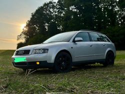 Silber Gebraucht 2002 Audi A4 Kombi | 1.000 € (Superpreis)