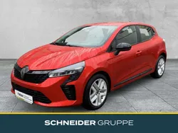 Rot Gebraucht 2024 Renault Clio V Evolution Limousine | 15.490 € (Fairer Preis)