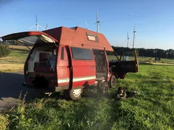 Rot Gebraucht 1983 VW T3 Van | 3.600 €