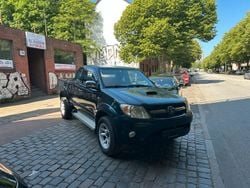 Grün Gebraucht 2007 Toyota HiLux Abholung | 8.900 € (Superpreis)