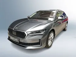 Graphite grau metallic Gebraucht 2024 Skoda Superb Selection Kombi | 46.980 € (Fairer Preis)