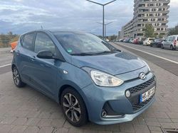 Grau Gebraucht 2018 Hyundai i10 Passion Plus Kleinwagen | 7.690 € (Superpreis)