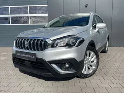 Silky silver metallic Gebraucht 2016 Suzuki SX4 S-Cross Club SUV | 10.400 € (Fairer Preis)