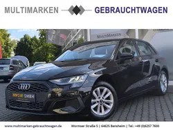 Schwarz Gebraucht 2022 Audi A3 Sportback Basis Limousine | 19.990 € (Guter Preis)