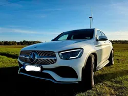 Weiß Gebraucht 2020 Mercedes GLC300 AMG line Coupé | 44.890 € (Fairer Preis)