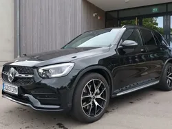 Schwarz Gebraucht 2021 Mercedes GLC300e AMG SUV | 32.990 € (Teuer)