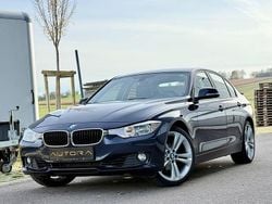 Blau Gebraucht 2013 BMW 320 Sport Line Limousine | 13.990 € (Guter Preis)