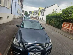 Grau Gebraucht 2013 Mercedes E220 Limousine | 16.800 € (Fairer Preis)