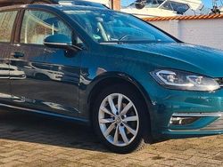 Grün Gebraucht 2017 VW Golf Highline Limousine | 14.800 € (Guter Preis)