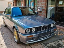 Grau metallic Gebraucht 1990 BMW 320 Performance Limousine | 15.990 €