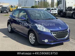 Blau Gebraucht 2015 Peugeot 208 Active Kleinwagen | 5.999 € (Fairer Preis)